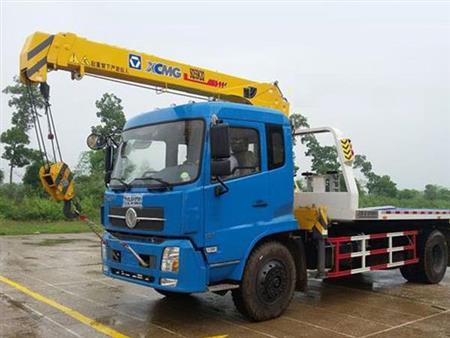 Xe cứu hộ giao thông Dongfeng 5 tấn nhập khẩu