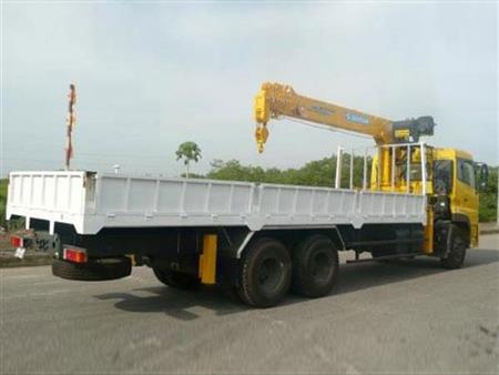 Xe tải Dongfeng C260 gắn cẩu Soosan 7 tấn
