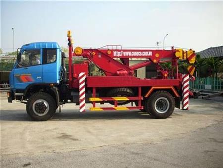 Xe cứu hộ giao thông Dongfeng Hồ Bắc 8 tấn nhập khẩu