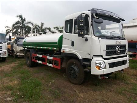 Xe phun nước rửa đường dongfeng nhập khẩu B190 9 khối